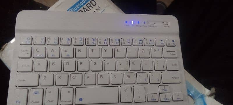 Bluetooth keyboard wifi + rechargeable 1