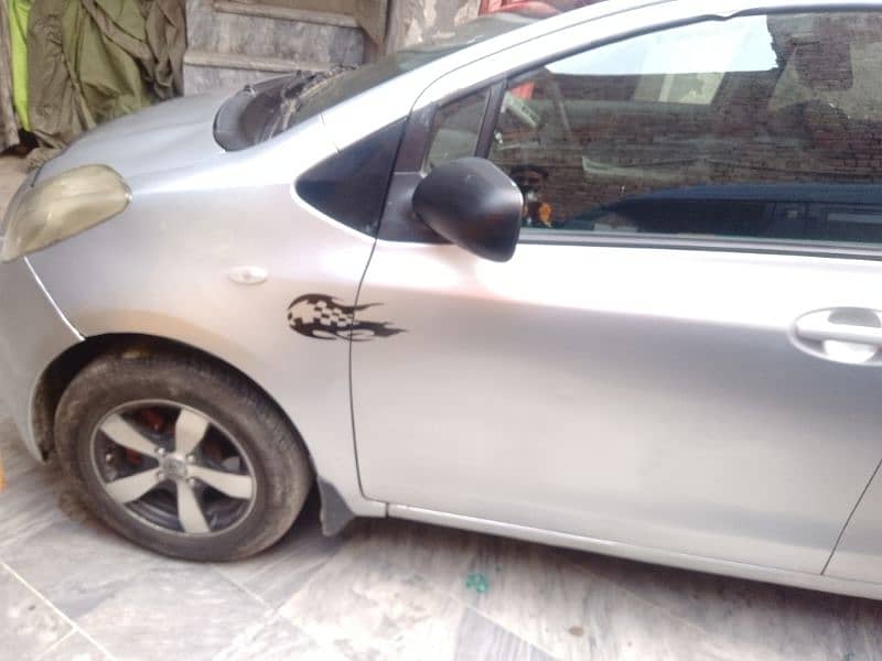 Toyota Vitz 2007 2