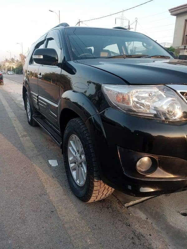 Toyota Fortuner V 2013 5