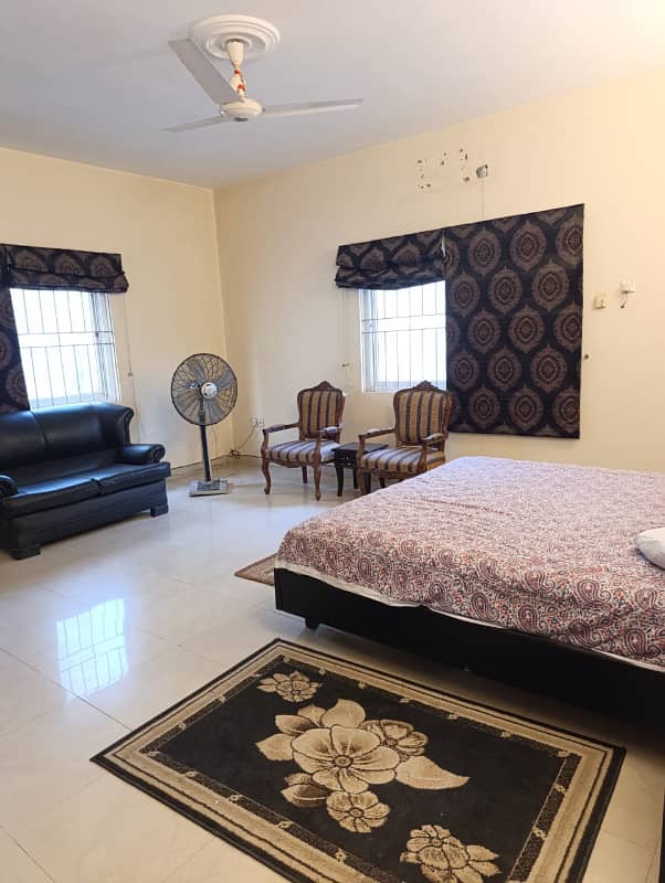 300 YARDS BUNGALOW FOR RENT EXCEPTIONALLY WELL-MAINTAINED 4