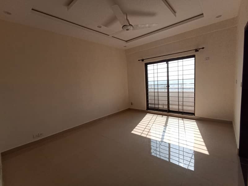 4 Bed Apartment Available For Sale In Askari 14 Sector D Rawalpindi 2