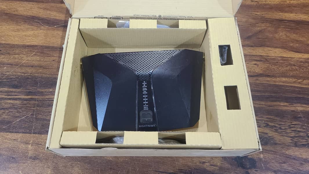 Netgear Gaming Router 6-Stream (Rax48) Dual-Band WiFi 6 (With Box) 4