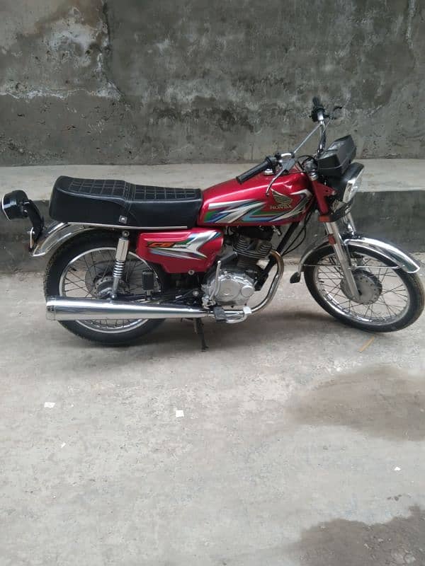 Honda 125 2022.2023 10 by 9 condition bike Mein koi bhi masla Nahi Hai 0