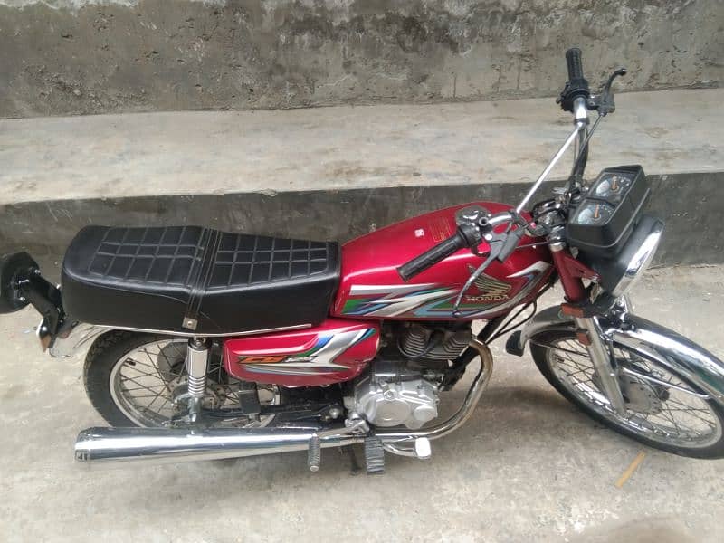 Honda 125 2022.2023 10 by 9 condition bike Mein koi bhi masla Nahi Hai 1