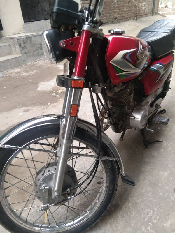 Honda 125 2022.2023 10 by 9 condition bike Mein koi bhi masla Nahi Hai 5