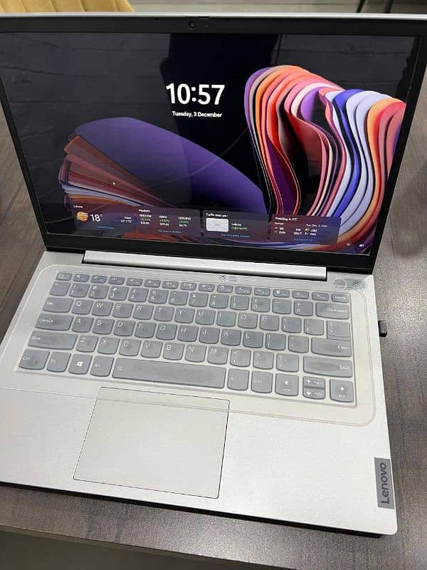 Lenovo Thinkbook 6