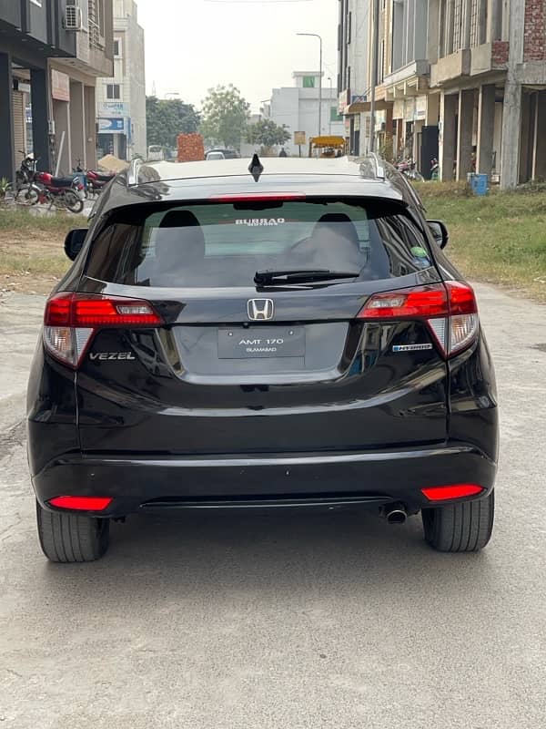 Honda Vezel 2017 4