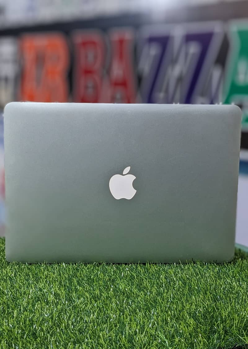 Macbook Air 2013 Mid 13 inch Whatsapp 03477803899 1