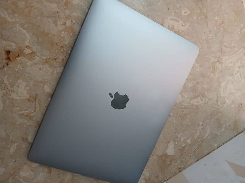 MacBook Air M1 | 2020 Model 1