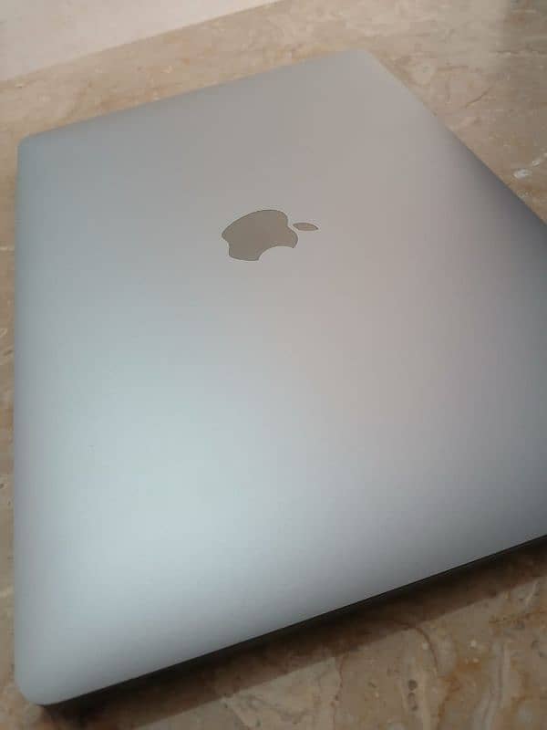 MacBook Air M1 | 2020 Model 5