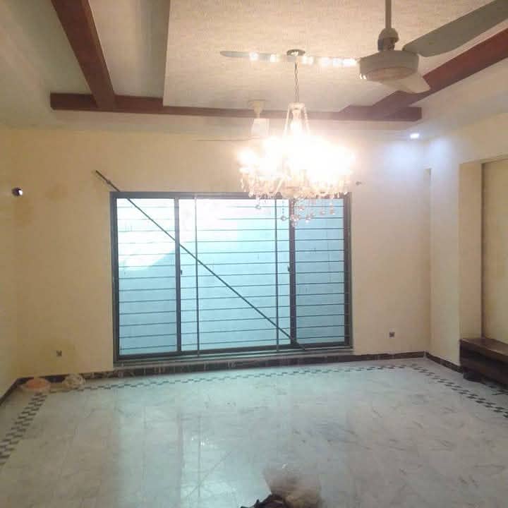 30*70 9 Marla Luxury Upper Portion Available For Rent In G 14 4