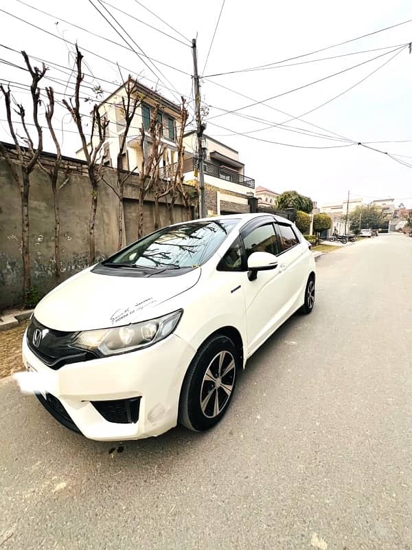 Honda Fit Fully Loaded Auto Transmission 1”5 Model 2014/217 7