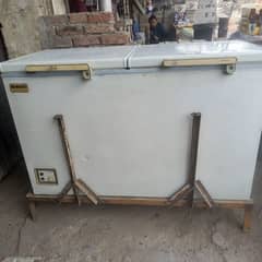 Waves Deep Freezer Double Door great condition