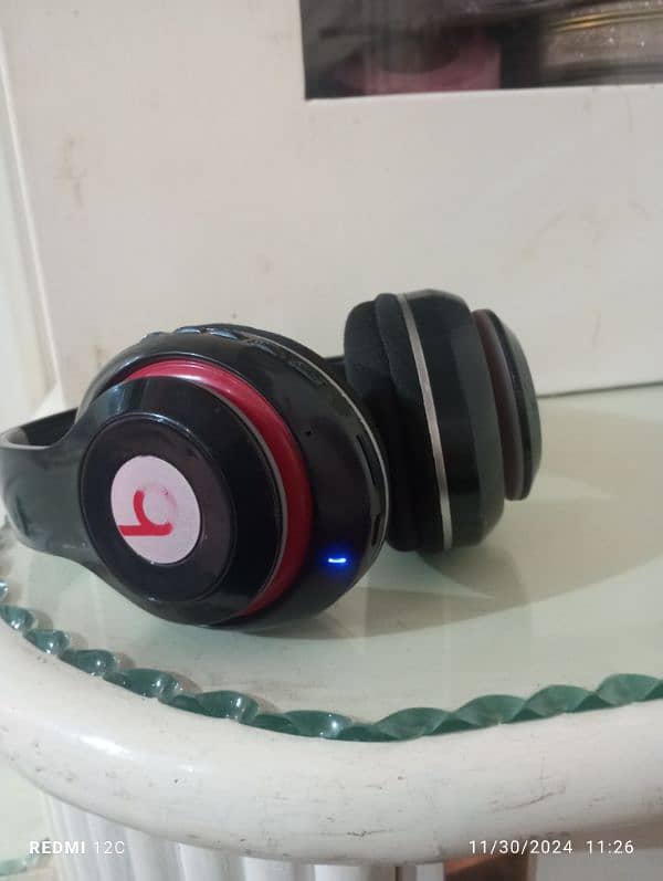 Bluetooth headphone behtreen sound h r batery timing b achi h add read 3