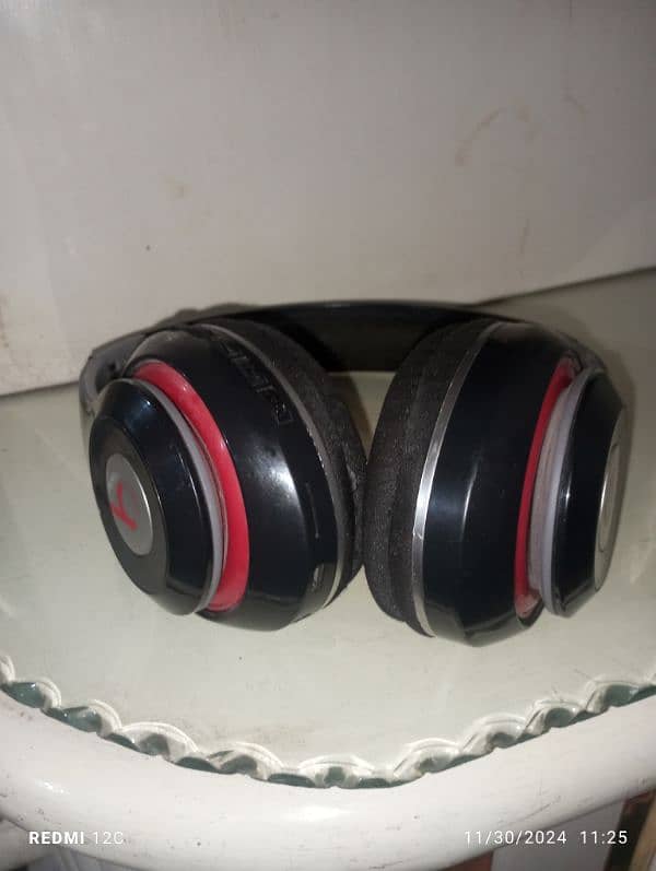 Bluetooth headphone behtreen sound h r batery timing b achi h add read 4