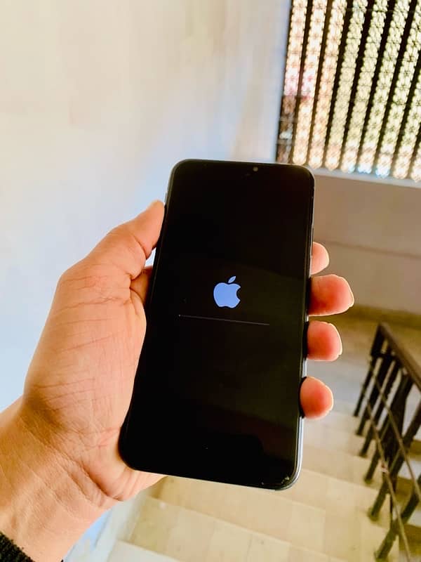 iPhone 11 Pro Max 256Gb NON PTA HK DUAL PHYSICAL 1