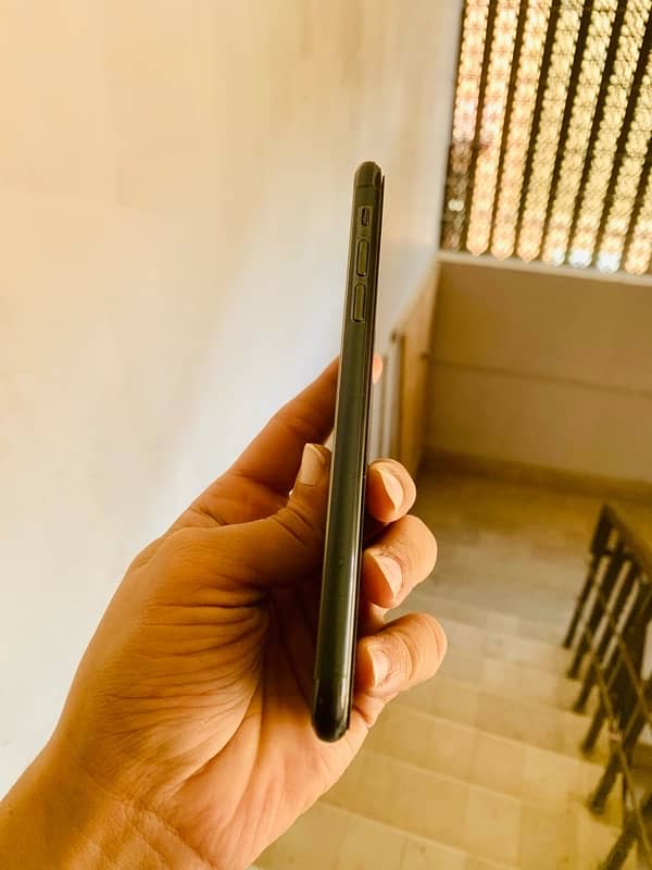 iPhone 11 Pro Max 256Gb NON PTA HK DUAL PHYSICAL 2