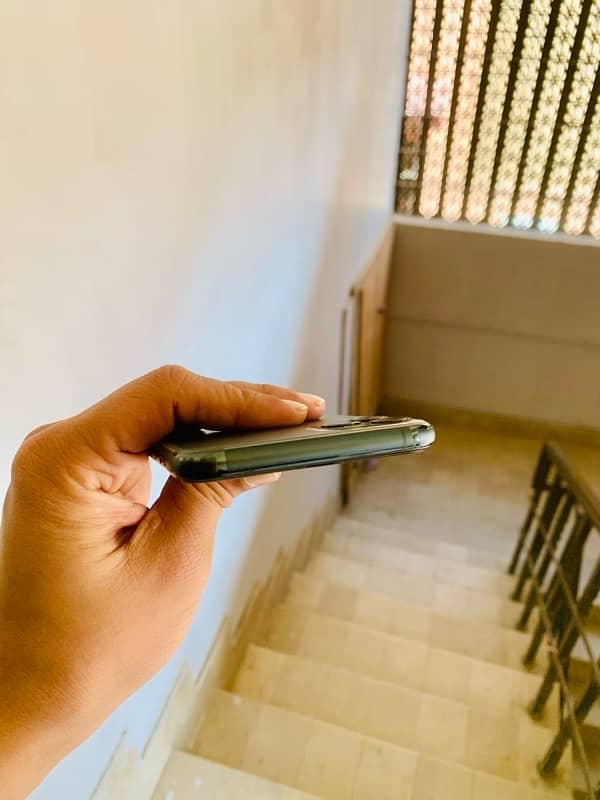 iPhone 11 Pro Max 256Gb NON PTA HK DUAL PHYSICAL 4