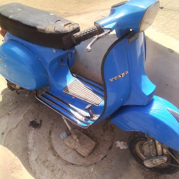 Vespa 1980 NewBody line Panjab Number Rs,29000 1