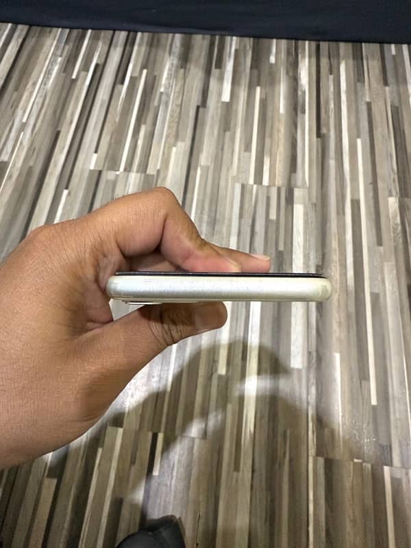 iphone 11 256 GB PTA Approve 5