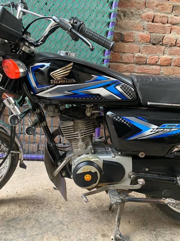 Honda 125 for sale black colour 1