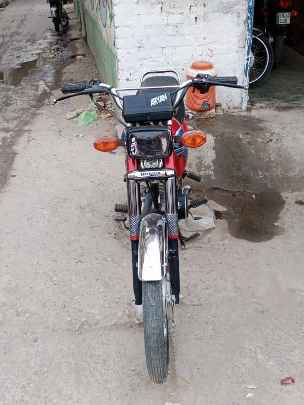 All oky har chez oky ha bhi 10 by 10 ma ha APF ho 2024 model Honda 125 0