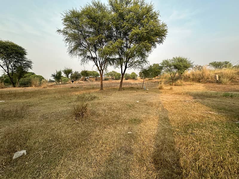 27 kanal farm house land Chak Beli Khan Road Rawalpindi for sale 5