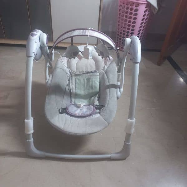 Mastella cradle and auto swing 0