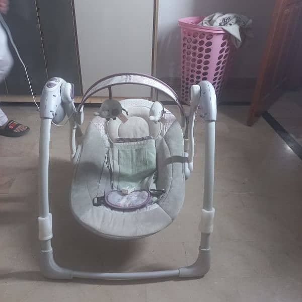 Mastella cradle and auto swing 1