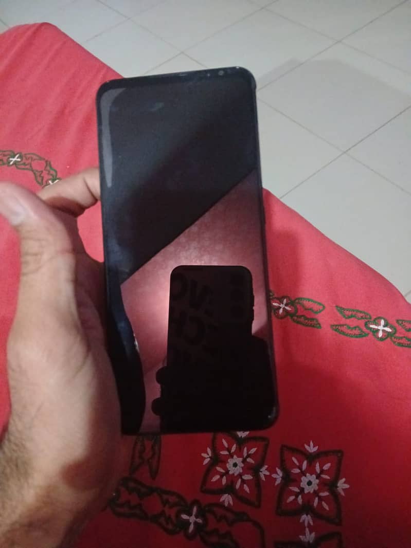 Selling my one hand used phone with good quality 3