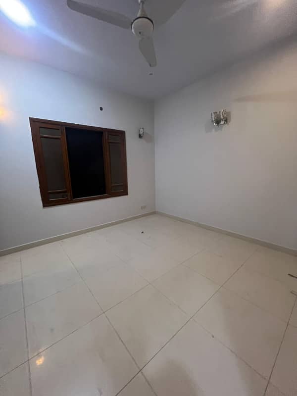 150 YARDS HOUSE FOR RENT WELL-MAINTAINED AT PRIME LOCATION IN PHASE 8 7