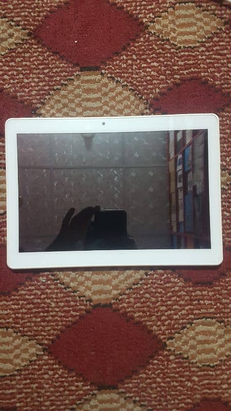 10 inch tab 2GB RAM 32 GB memory 0