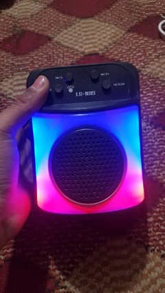 Bluetooth speaker Colourful light Big sound