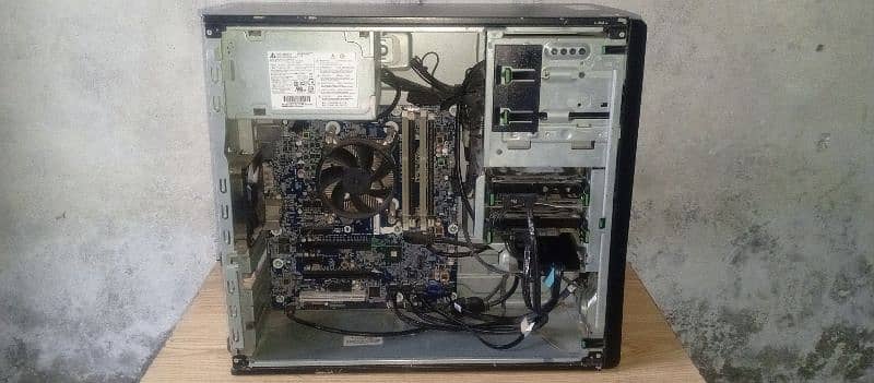 HP Z230 Workstation PC Tower i7 4th Generation 1