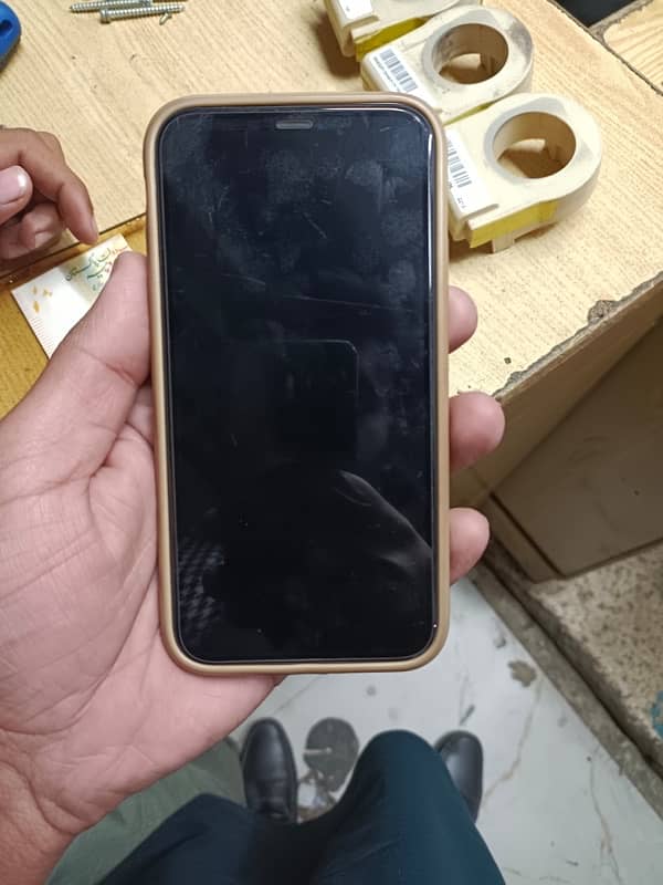 iPhone 11 128GB factory unlock 3