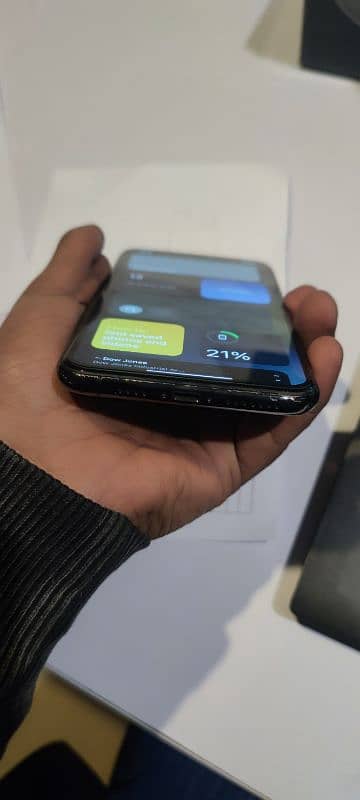 Iphone 11 Pro Max 256gb Official PTA Approved 4