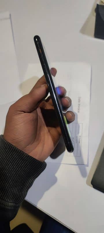 Iphone 11 Pro Max 256gb Official PTA Approved 6