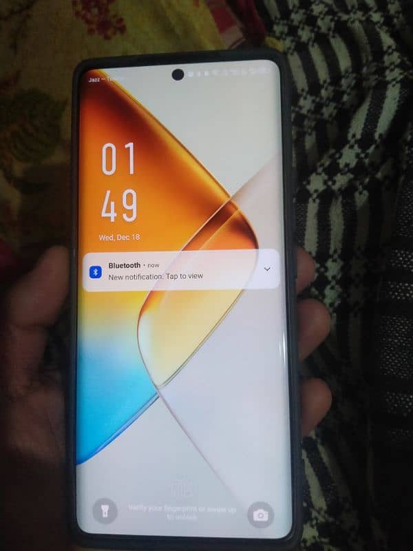 Infinix Note 40 Pro 12/256 GB 4