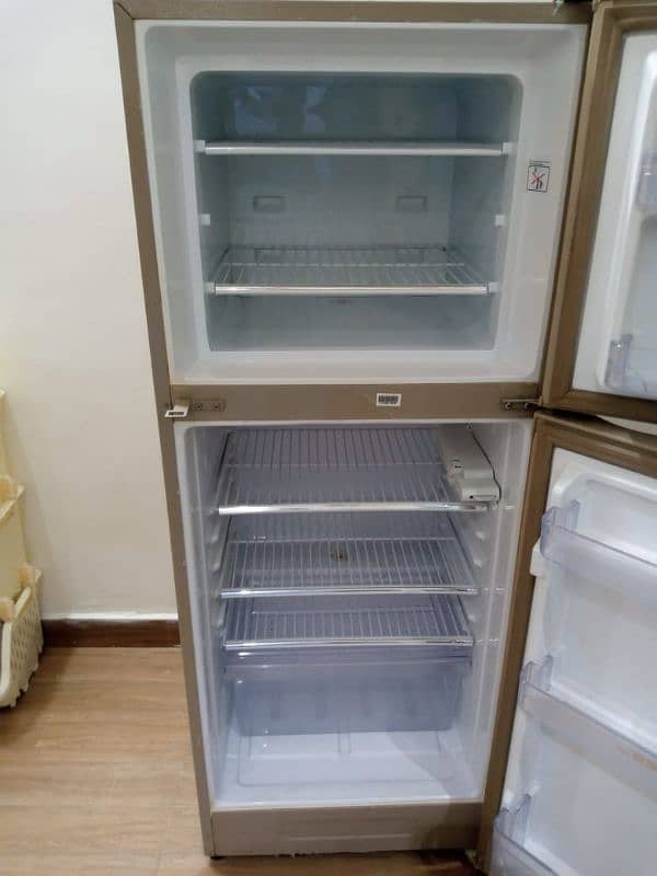 dawlance fridge for sale 2