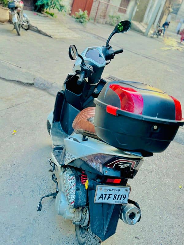 Jupiter scooter 150cc 1