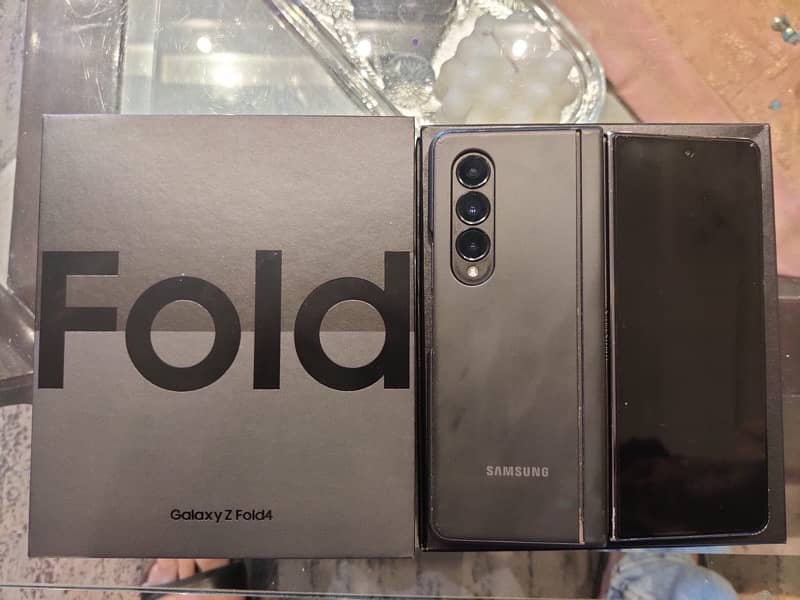 Samsung Galaxy Z Fold 4 Non PTA 0