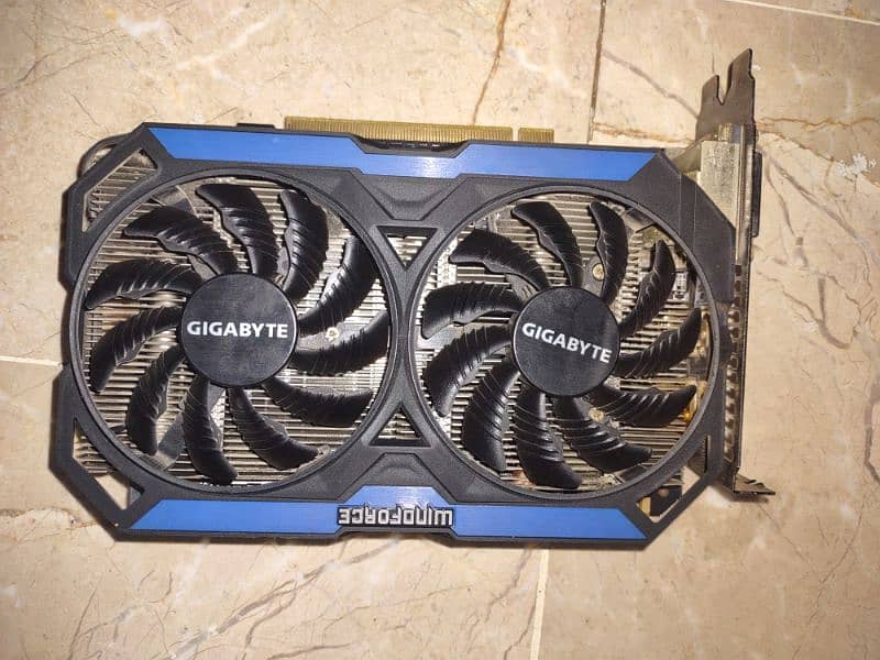 GeForce GTX 960 2gb ddr5 128 bit 2