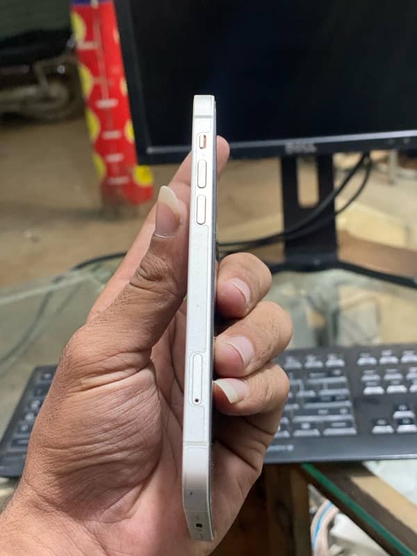 iPhone 12 Factory Unlocked NON PTA 64gb 1