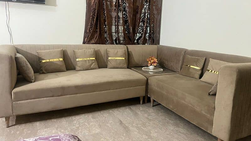 six seater corner sofa for sale. price is final. 0