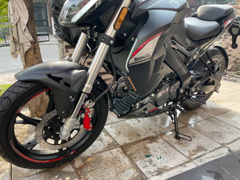 Benelli 180-S (2023) MODEL | Benelli in bikes | benelli 180s 6