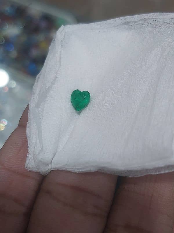 Emerald heart shap Zamurd زمرد 0