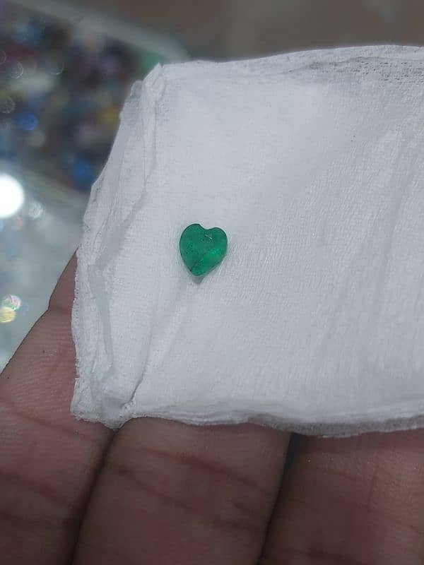 Emerald heart shap Zamurd زمرد 3