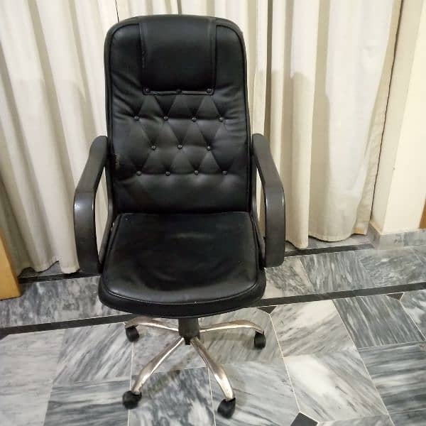 Executive office chair 2