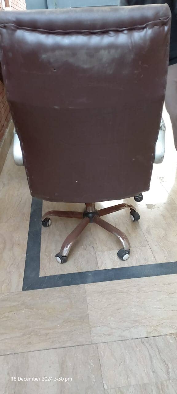 Used Exective Chairs for sale 10