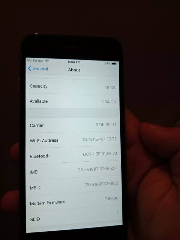 iPhone 6 v. good condition 5